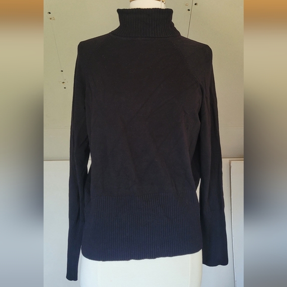 Apostrophe Black Turtleneck Sweater Size L (14-16) Fall Fashion Sweater Weather - Picture 2 of 5